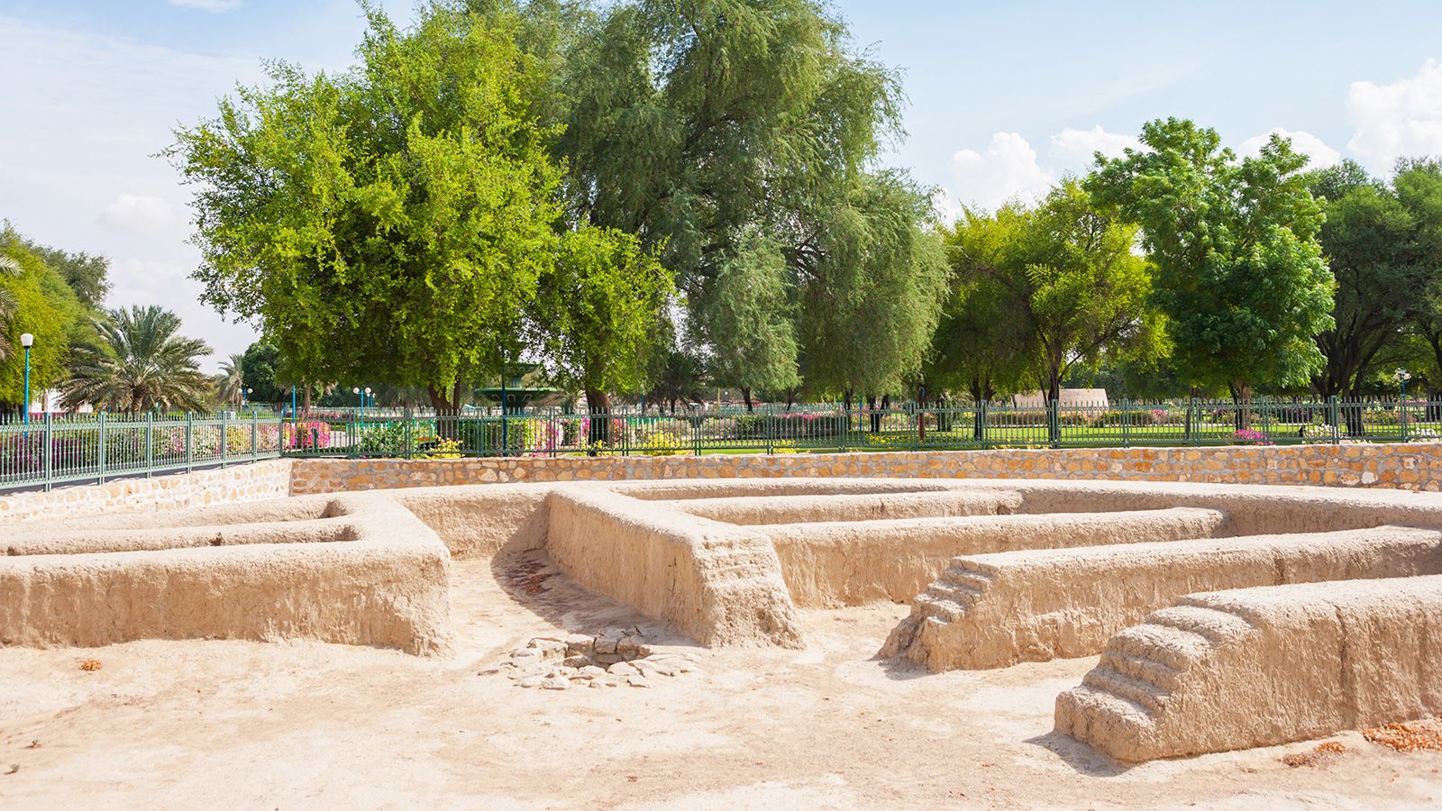 Hili Archaeological Park: Dating back to the Bronze Age, this is home to the UAE's largest collection of tombs and buildings from this period.